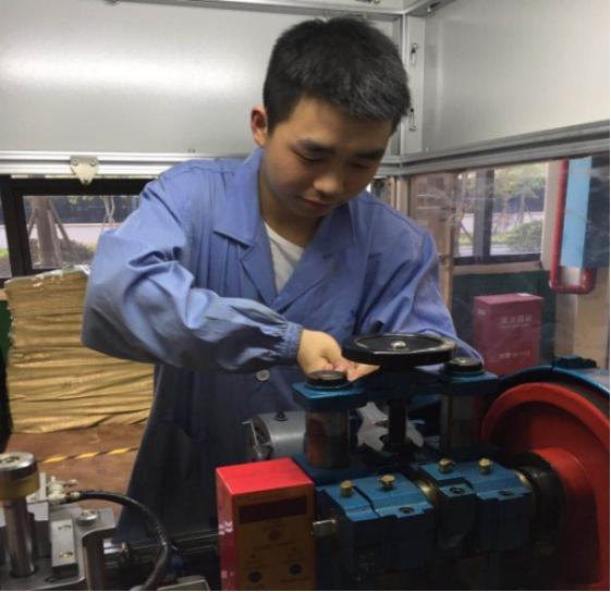 【勞動(dòng)者之歌】威勝電氣黎長(cháng)春:年輕好學(xué)的生產(chǎn)能手！