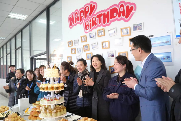 慶威勝上市14周年&員工生日會(huì )丨不忘初心 砥礪奮進(jìn)贏(yíng)未來(lái)